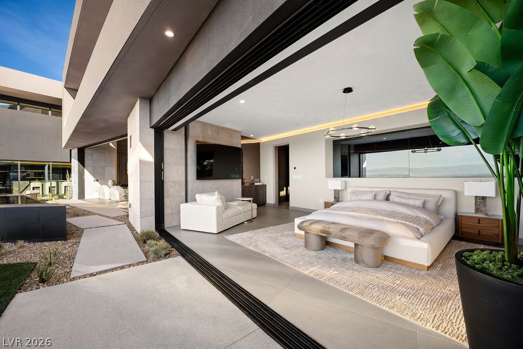 12 Chisel Crest Court Henderson NV 89012
