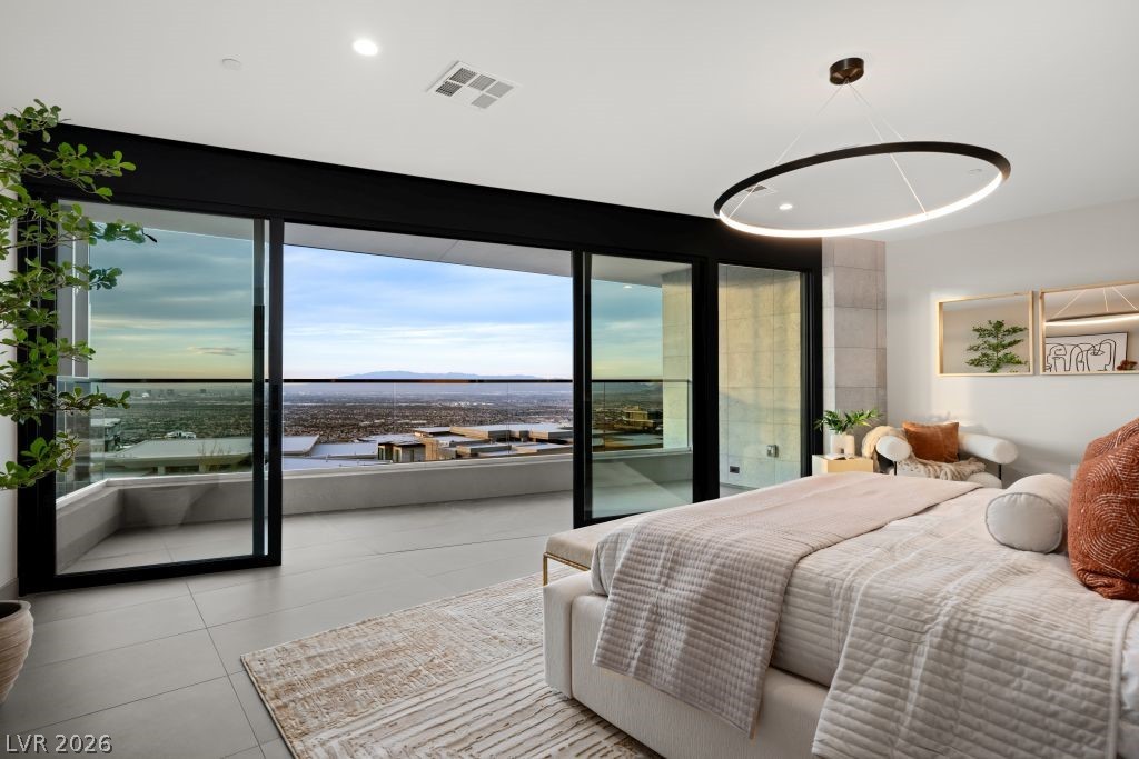 12 Chisel Crest Court Henderson NV 89012