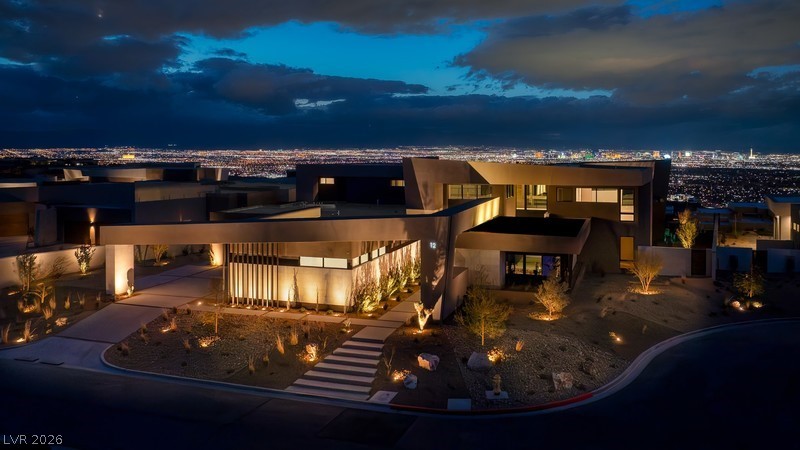 12 Chisel Crest Court Henderson NV 89012