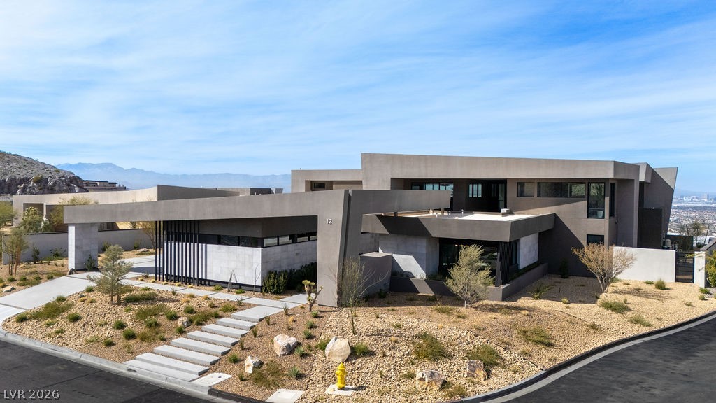 12 Chisel Crest Court Henderson NV 89012
