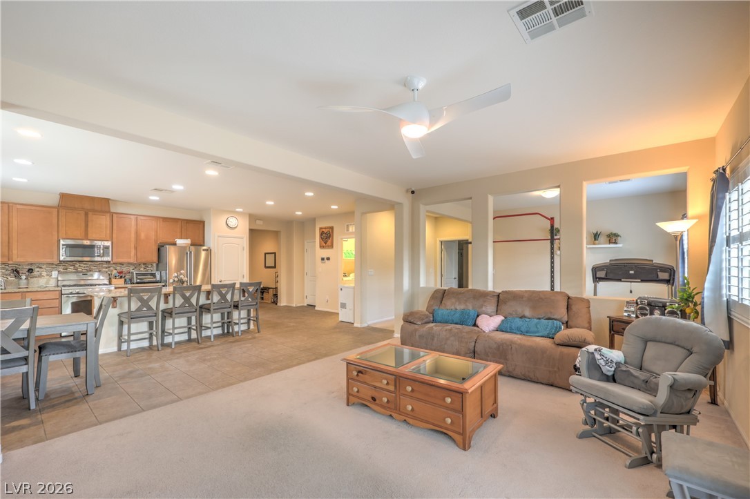 6426 Emerson Gardens Street Las Vegas NV 89166