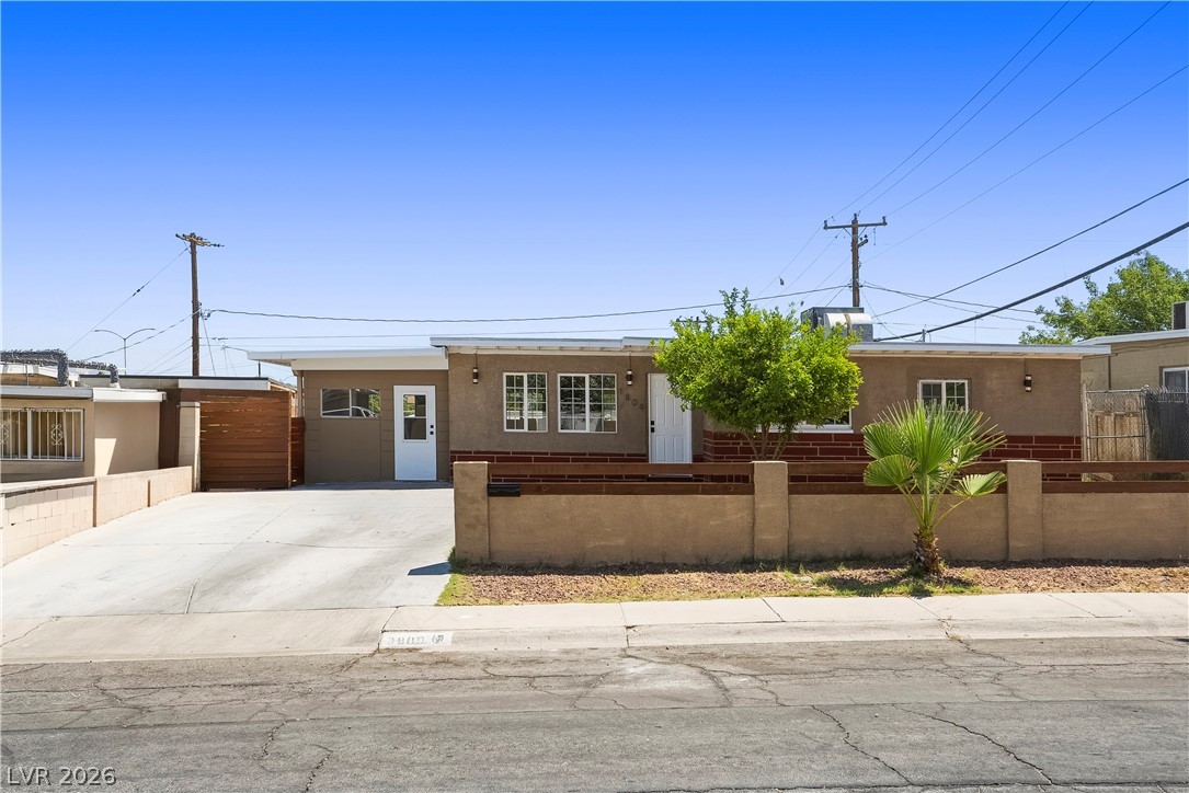 1809 Oakwood Avenue North Las Vegas NV 89030