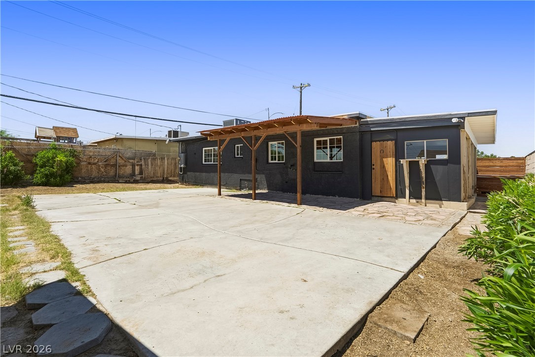 1809 Oakwood Avenue North Las Vegas NV 89030