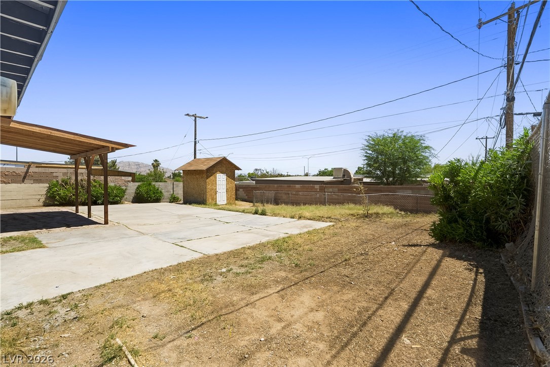 1809 Oakwood Avenue North Las Vegas NV 89030