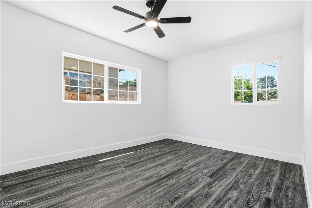 1809 Oakwood Avenue North Las Vegas NV 89030