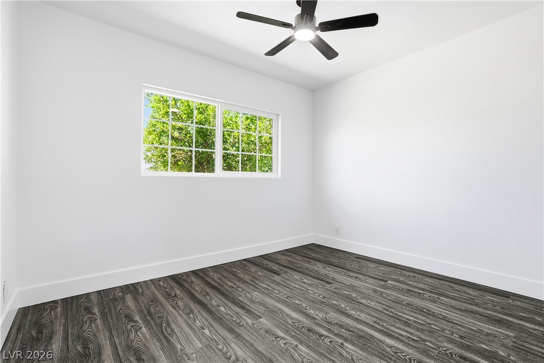 1809 Oakwood Avenue North Las Vegas NV 89030