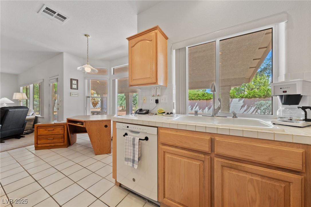 8128 Bay Pines Avenue Las Vegas NV 89128