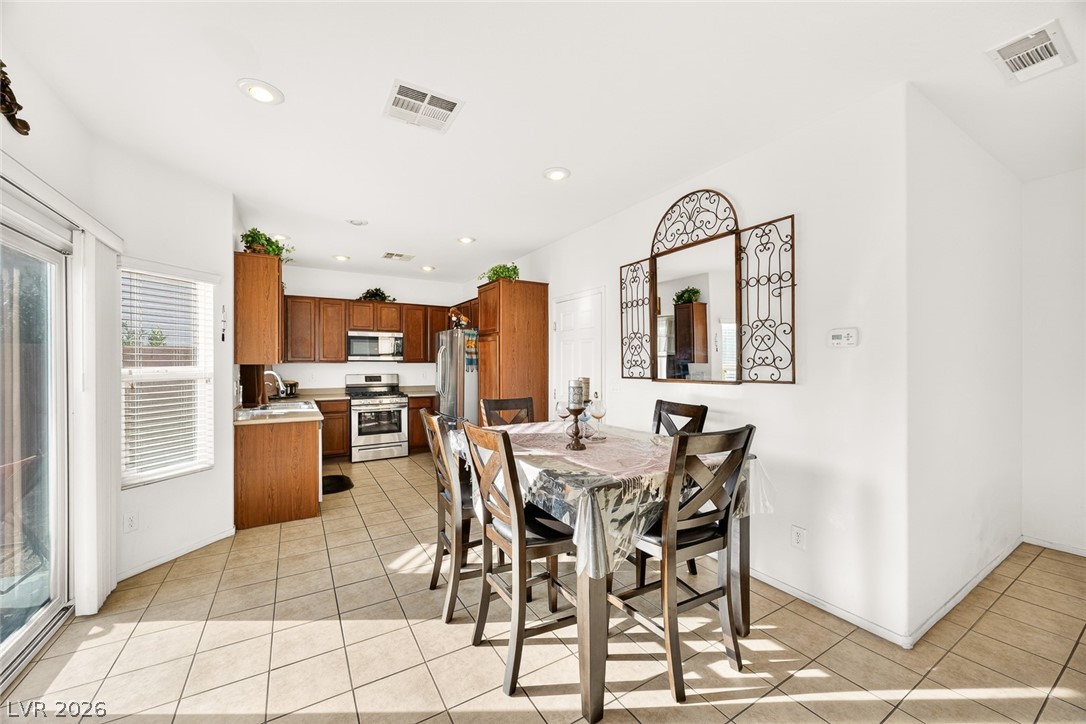 8809 Cavern Peak Drive Las Vegas NV 89178