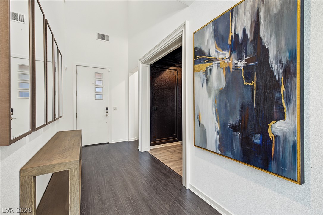 10261 Midnight Meteor Avenue Las Vegas NV 89166