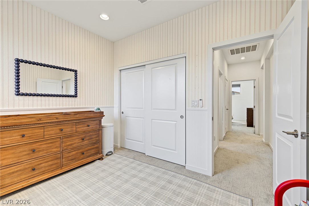 10261 Midnight Meteor Avenue Las Vegas NV 89166