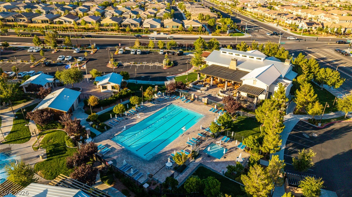 10261 Midnight Meteor Avenue Las Vegas NV 89166