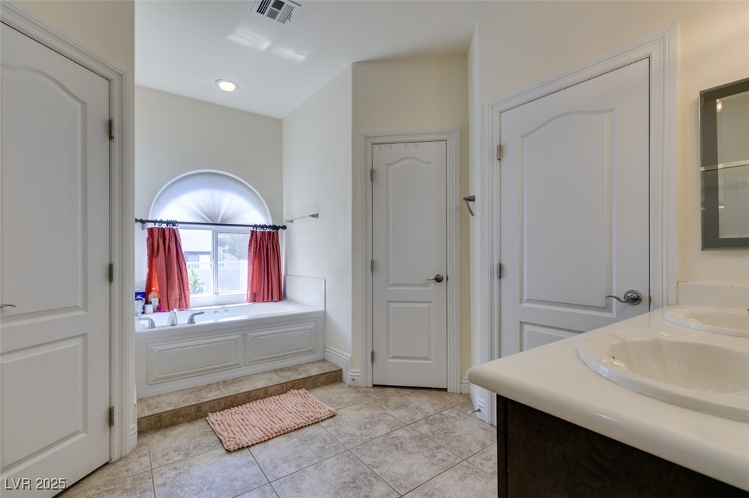 1110 Tuscan Sky Lane 2 Henderson NV 89002