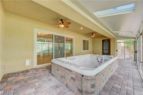 9938 Cambridge Brook Avenue Las Vegas NV 89149