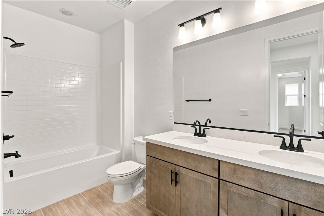 8219 Dwayne Frye Street Las Vegas NV 89148