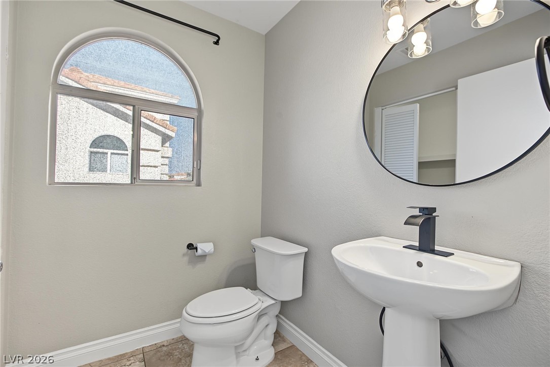 1619 Silver Falls Avenue Las Vegas NV 89123