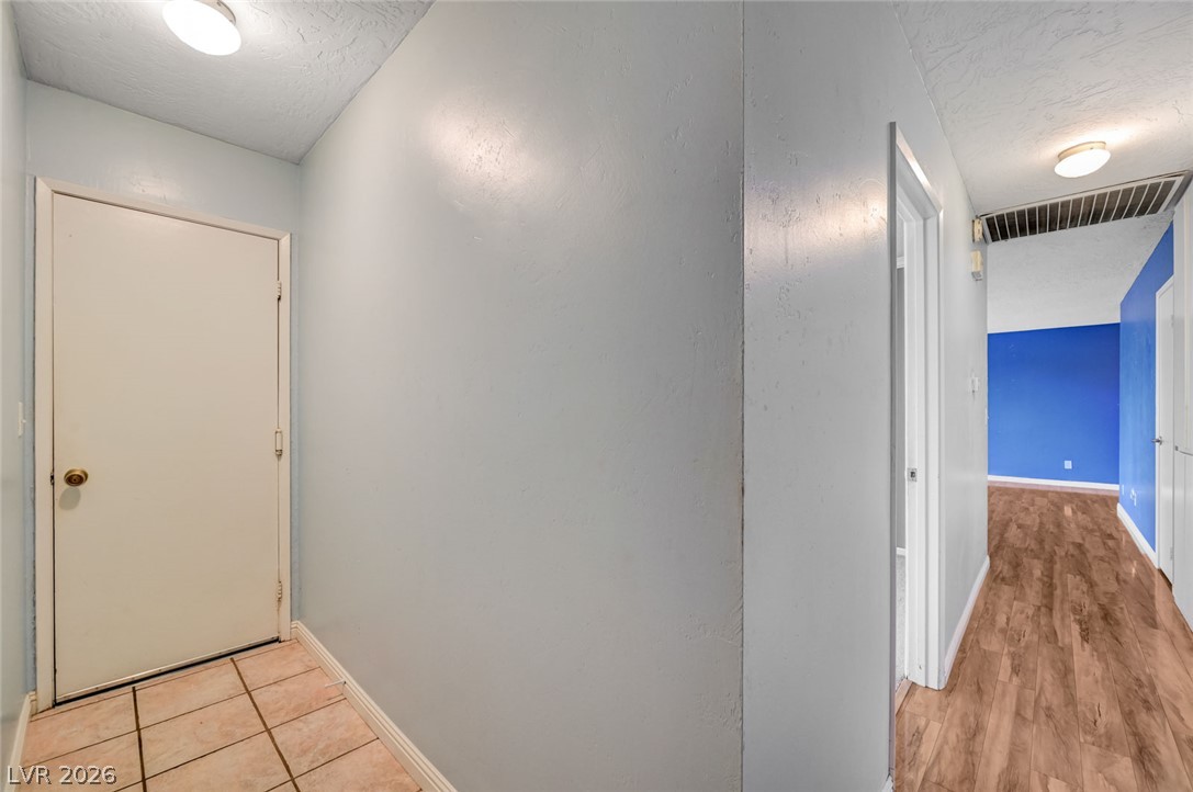 1209 Meadbrook Street Las Vegas NV 89110