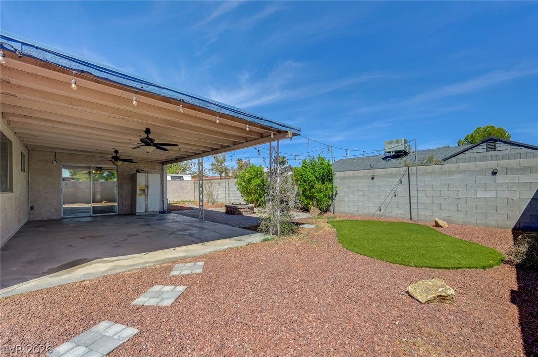 1209 Meadbrook Street Las Vegas NV 89110