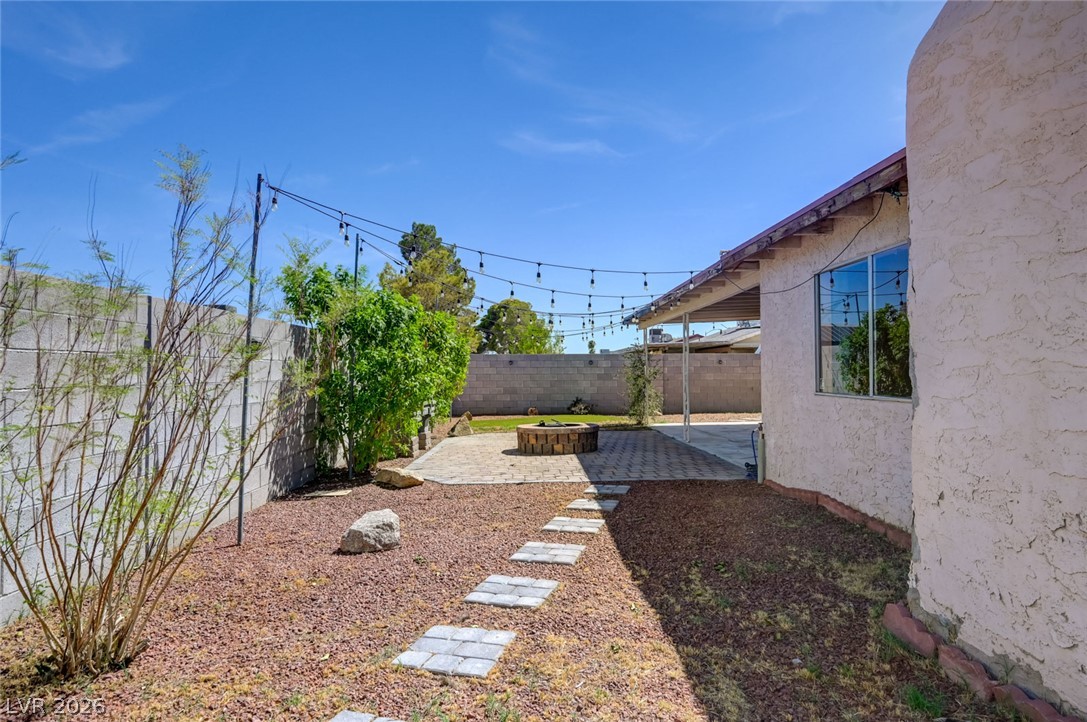 1209 Meadbrook Street Las Vegas NV 89110