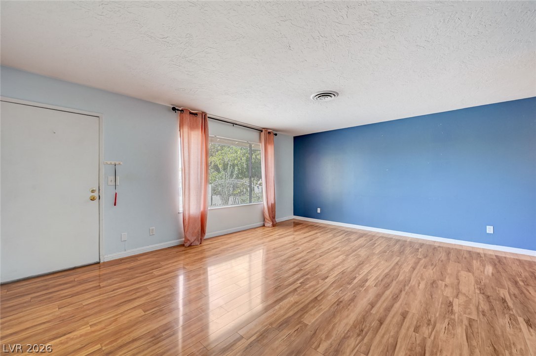 1209 Meadbrook Street Las Vegas NV 89110