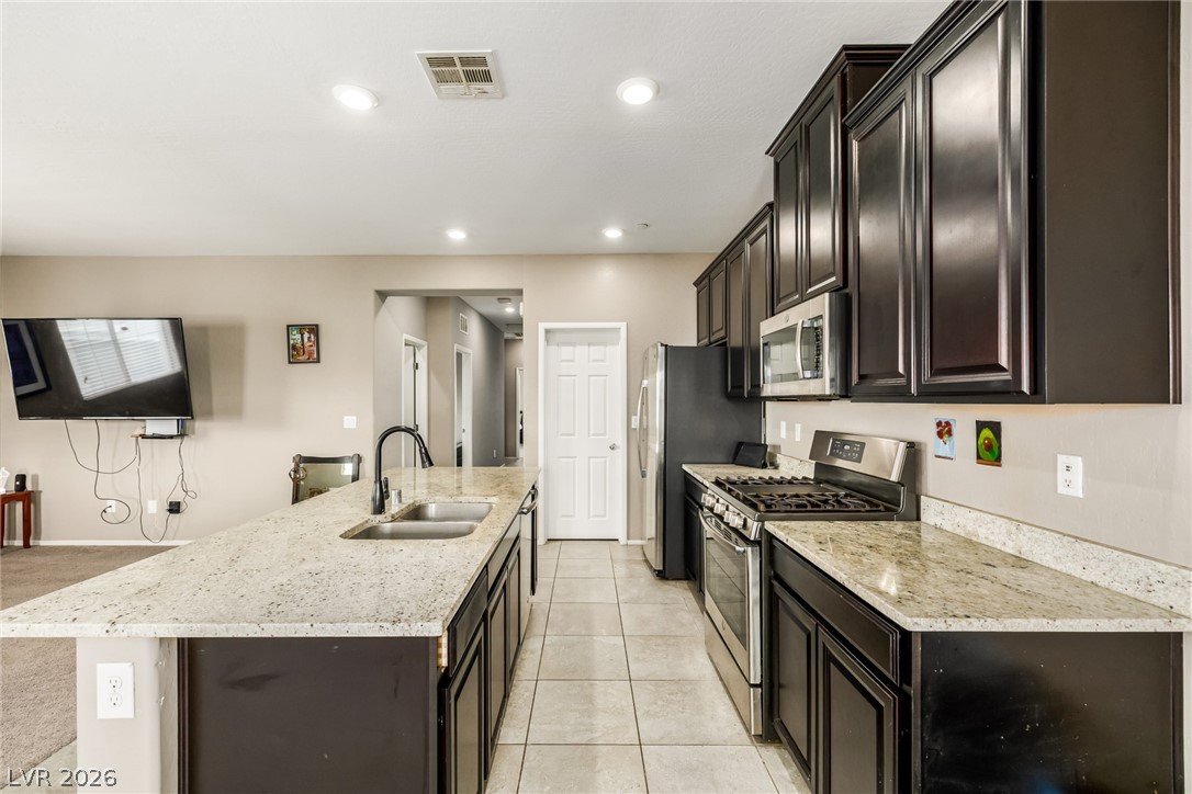 2715 Amazing Meadows Avenue 2181 North Las Vegas NV 89031