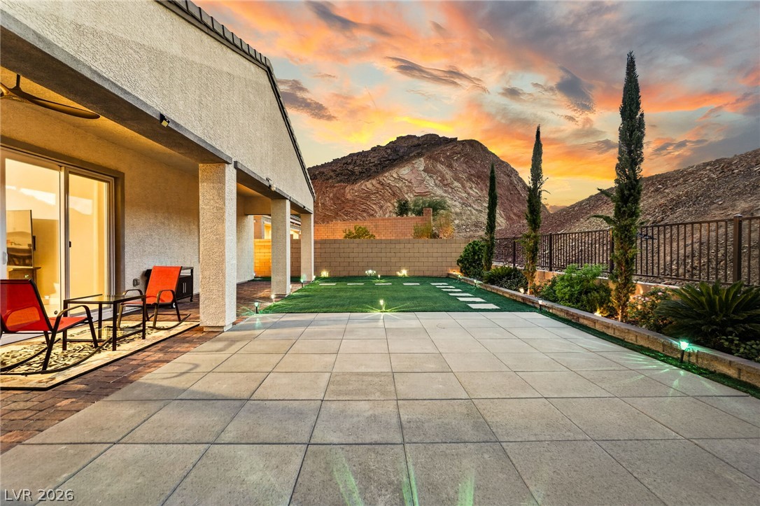 72 Navajo Bridge Lane Henderson NV 89011