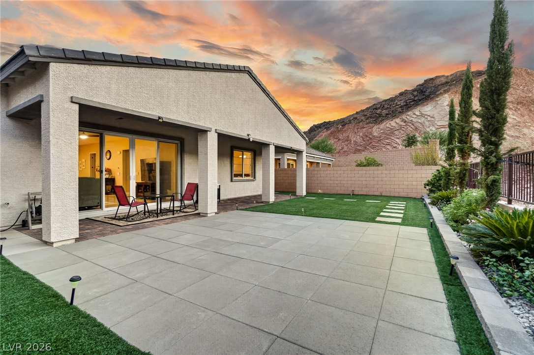 72 Navajo Bridge Lane Henderson NV 89011