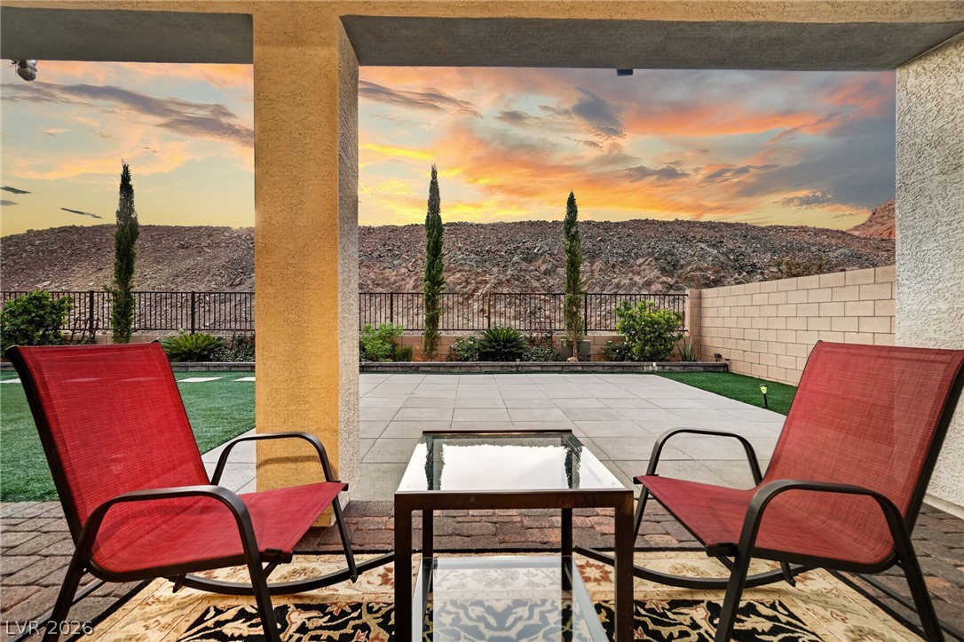 72 Navajo Bridge Lane Henderson NV 89011