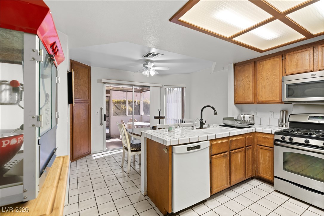 3212 Ivory Coast Drive Las Vegas NV 89117