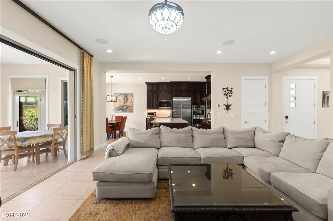 6810 Silver Crescent Street Las Vegas NV 89148