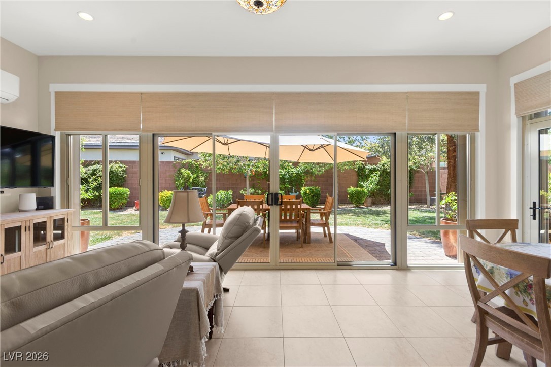 6810 Silver Crescent Street Las Vegas NV 89148