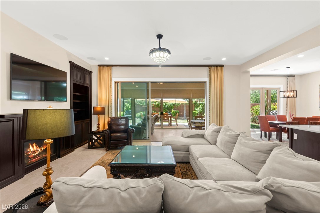 6810 Silver Crescent Street Las Vegas NV 89148