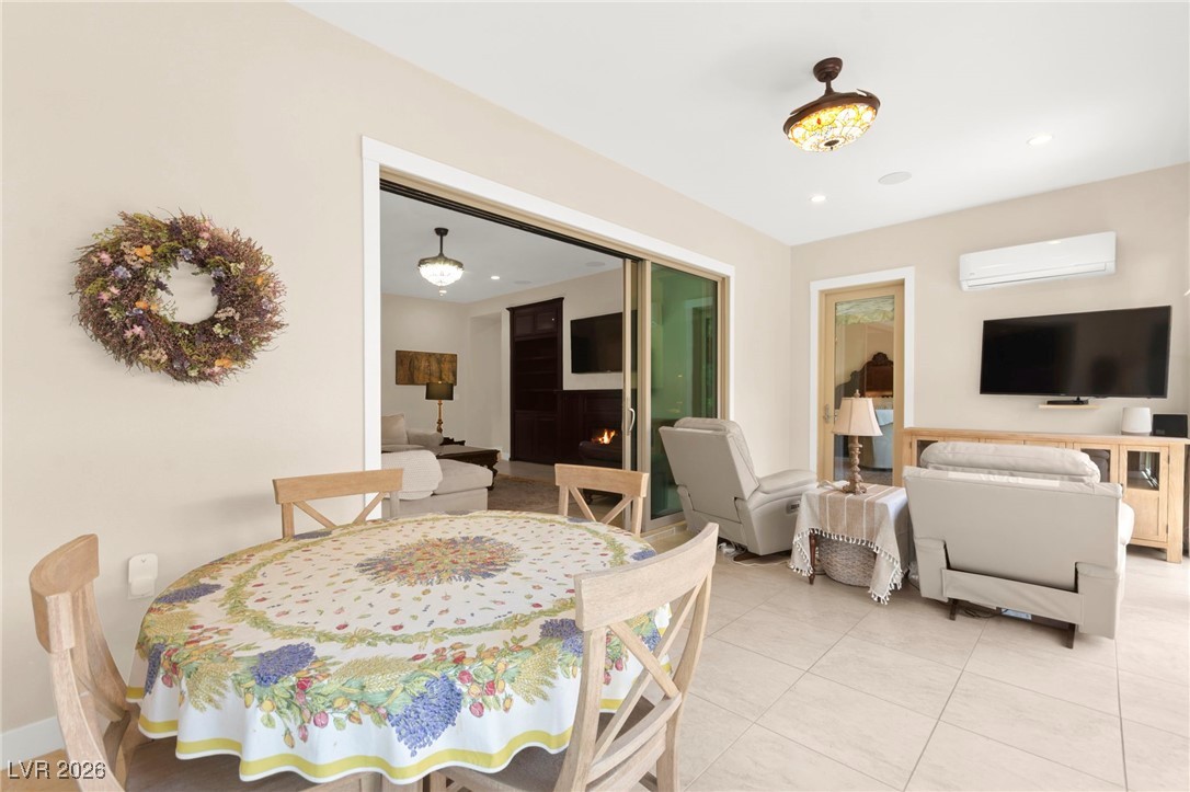 6810 Silver Crescent Street Las Vegas NV 89148