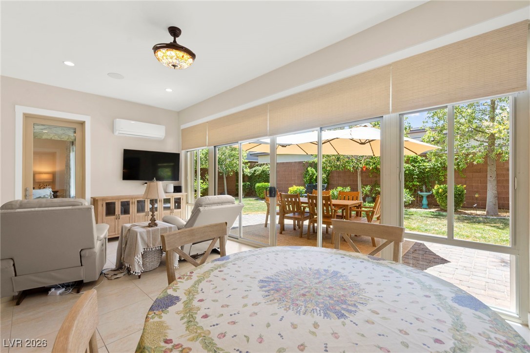 6810 Silver Crescent Street Las Vegas NV 89148