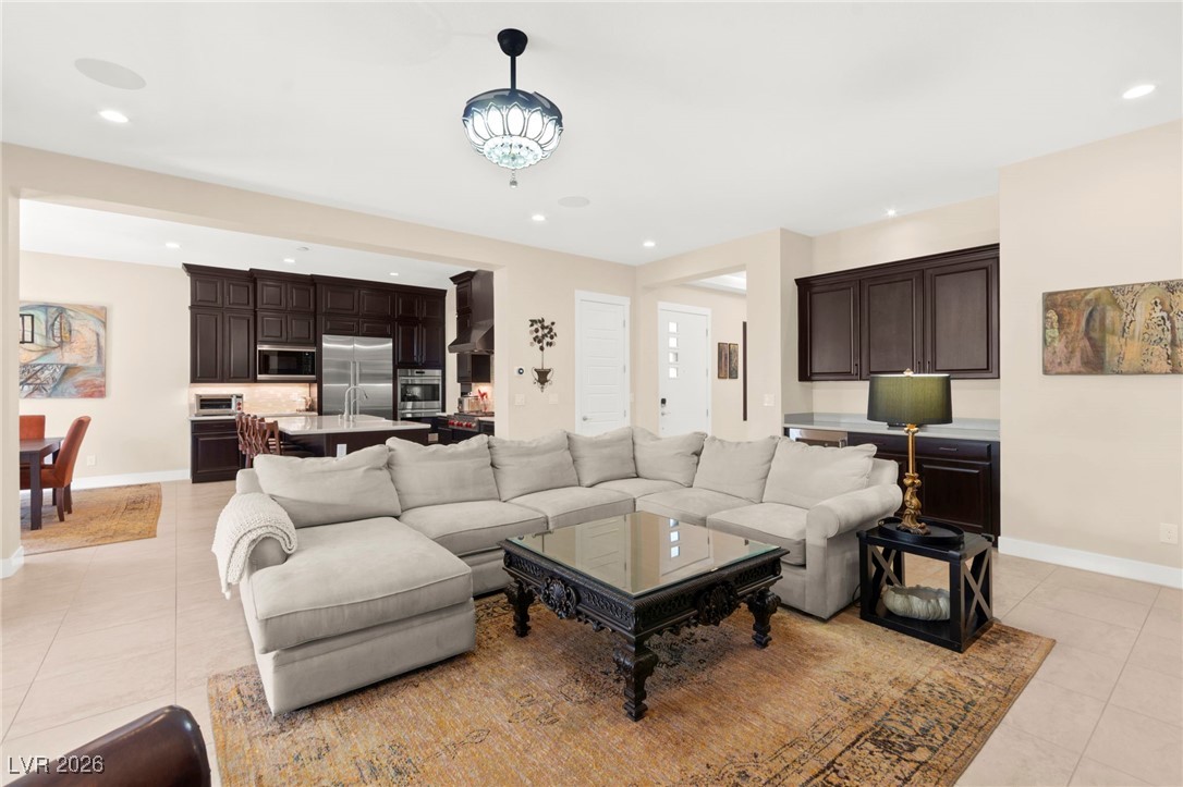 6810 Silver Crescent Street Las Vegas NV 89148