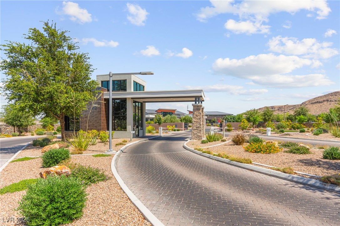 6810 Silver Crescent Street Las Vegas NV 89148