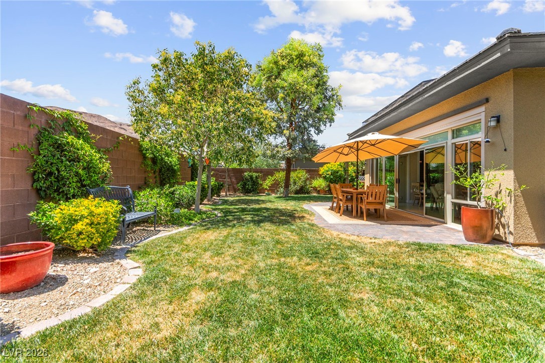 6810 Silver Crescent Street Las Vegas NV 89148