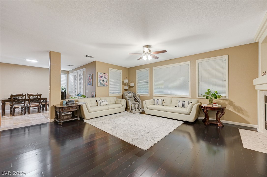 2733 Warm Rays Avenue Henderson NV 89052