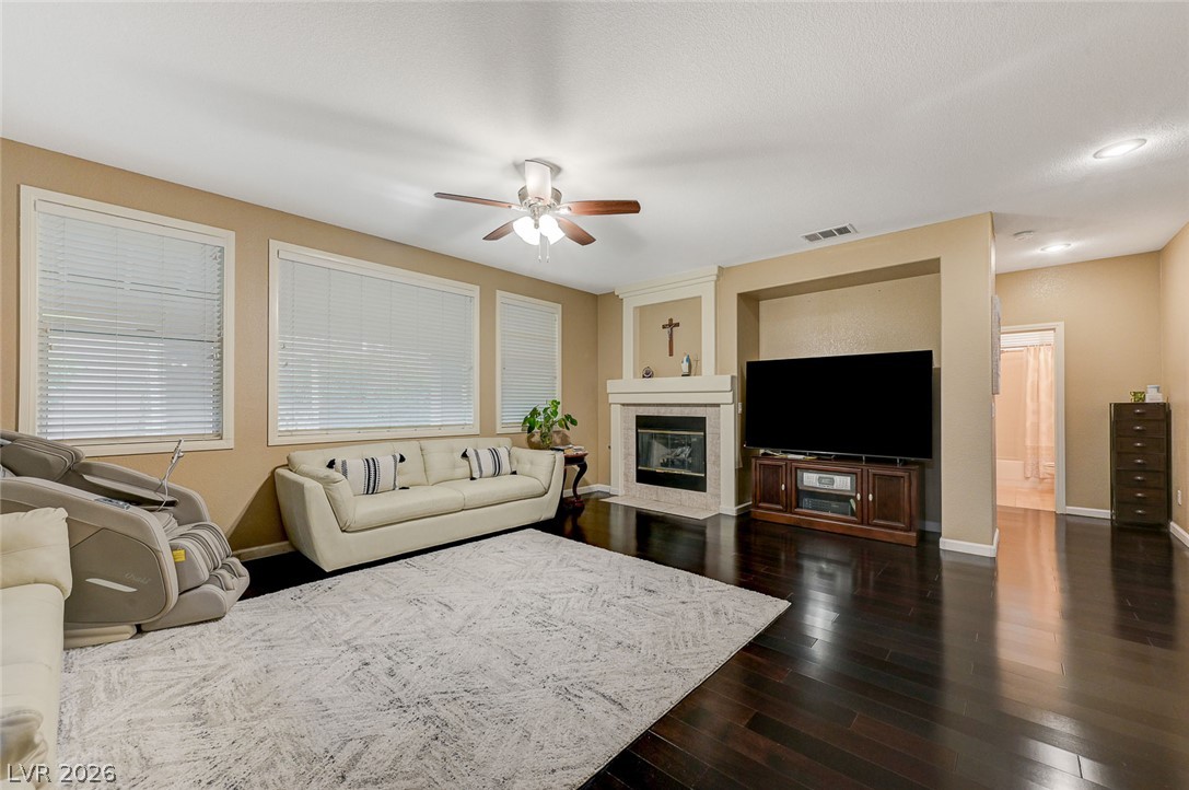 2733 Warm Rays Avenue Henderson NV 89052