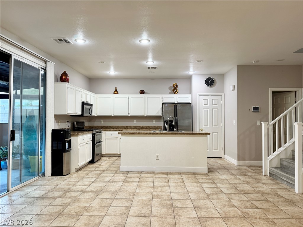 8345 Palace Heights Avenue Las Vegas NV 89117
