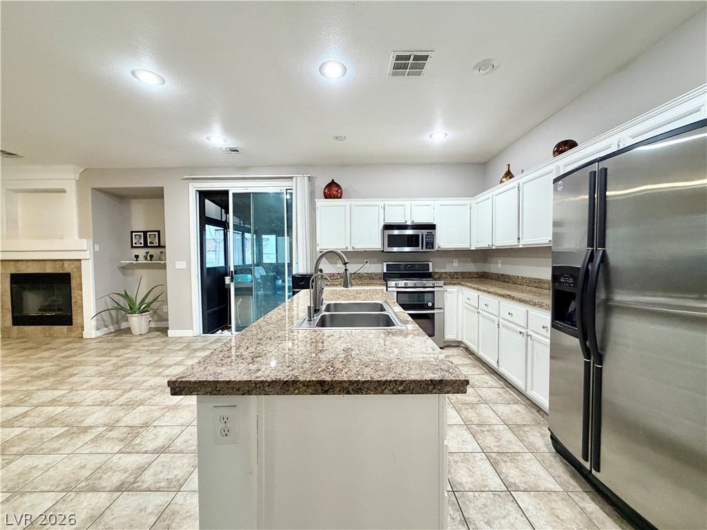 8345 Palace Heights Avenue Las Vegas NV 89117