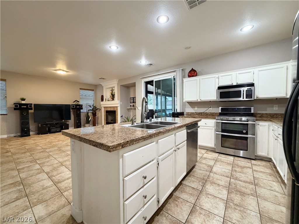 8345 Palace Heights Avenue Las Vegas NV 89117