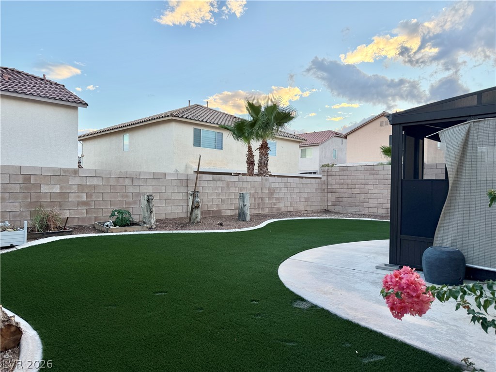 8345 Palace Heights Avenue Las Vegas NV 89117