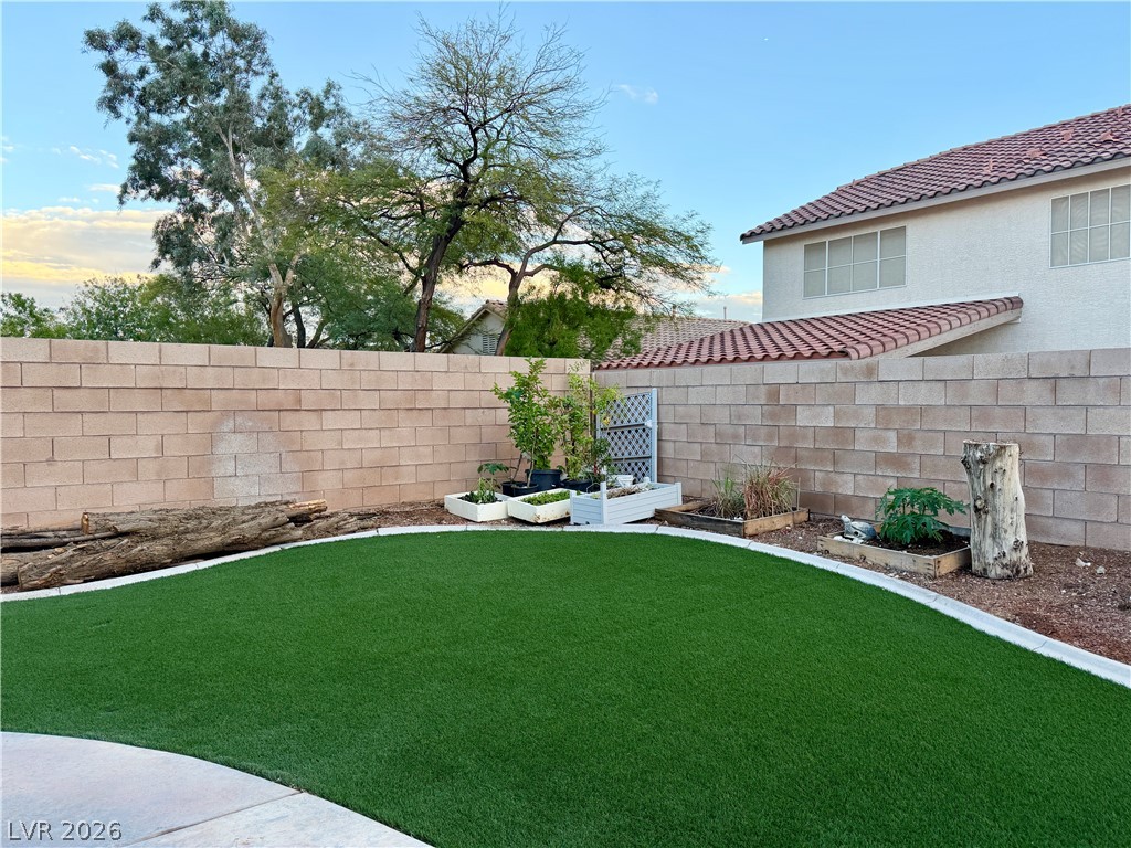 8345 Palace Heights Avenue Las Vegas NV 89117