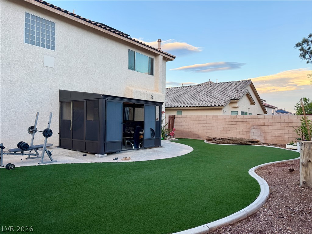 8345 Palace Heights Avenue Las Vegas NV 89117