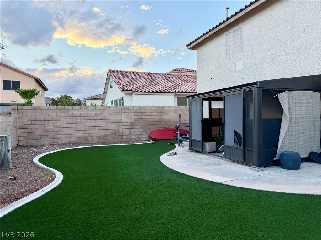 8345 Palace Heights Avenue Las Vegas NV 89117