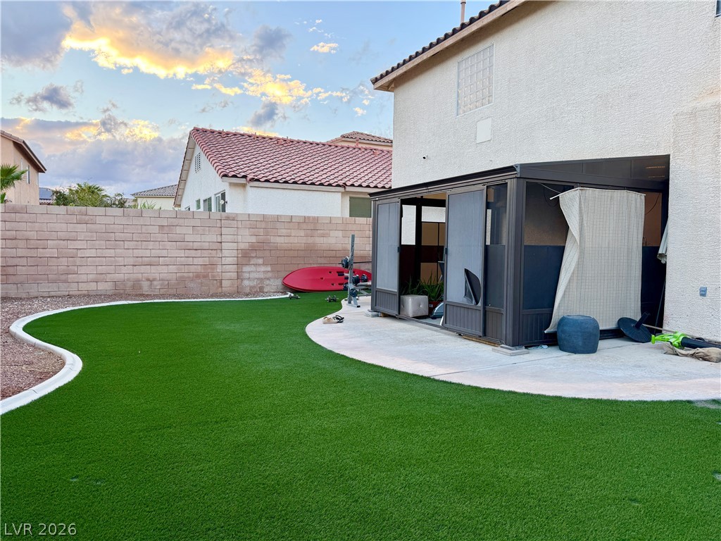 8345 Palace Heights Avenue Las Vegas NV 89117
