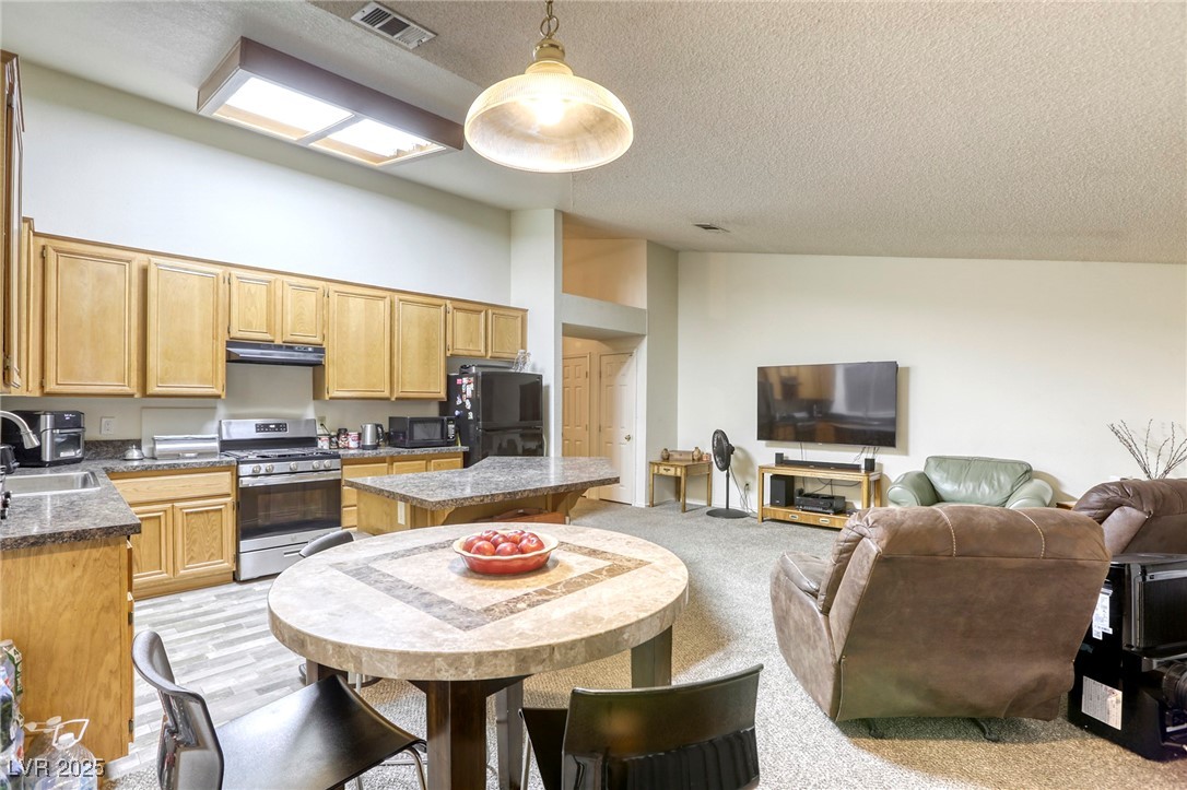 3817 Dauntless Drive North Las Vegas NV 89031