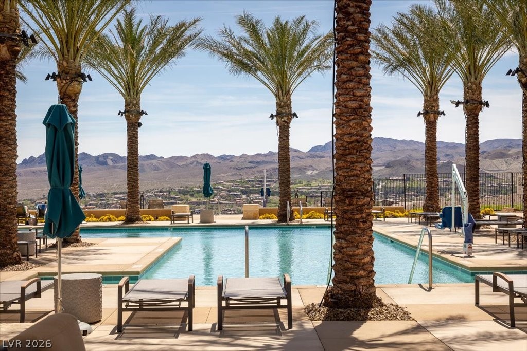 49 Stone Bluff Lane Henderson NV 89011