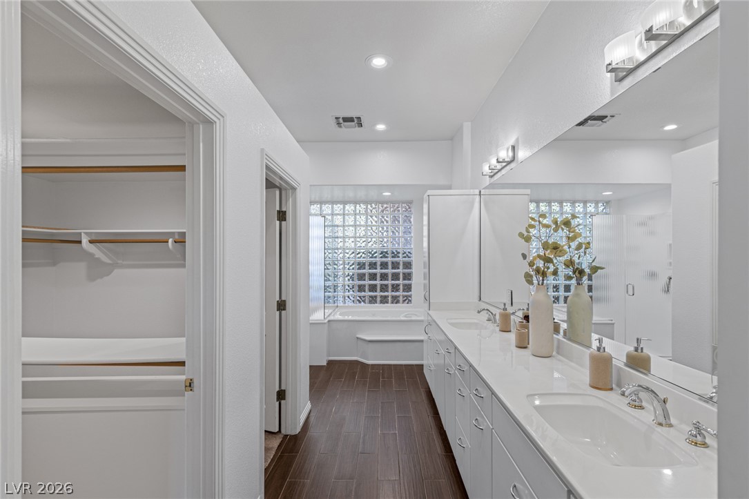 8325 Turtle Creek Circle Las Vegas NV 89113