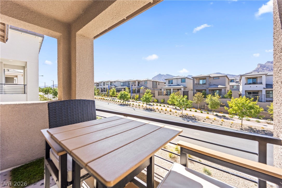 1537 Little Penguin Street Las Vegas NV 89138